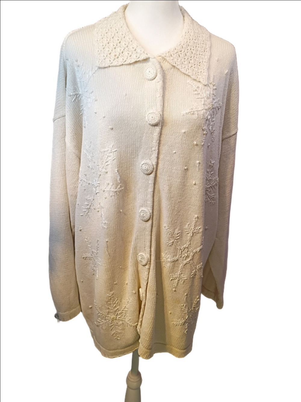 Victoria Woman Cream Pearl Sequined Embroidered Collared Button-Up Size 2X